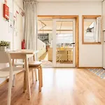 733 Costa Cabral Metro Apartament