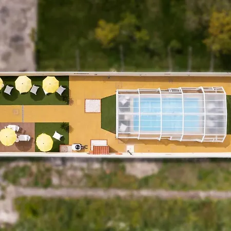 Апартаменты 733 Costa Cabral Metro