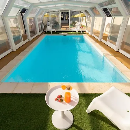 733 Costa Cabral Metro * Porto