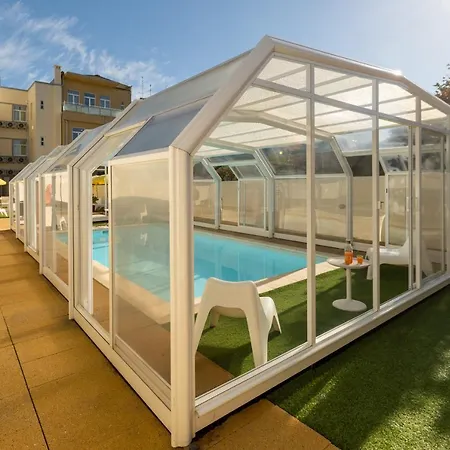 733 Costa Cabral Metro