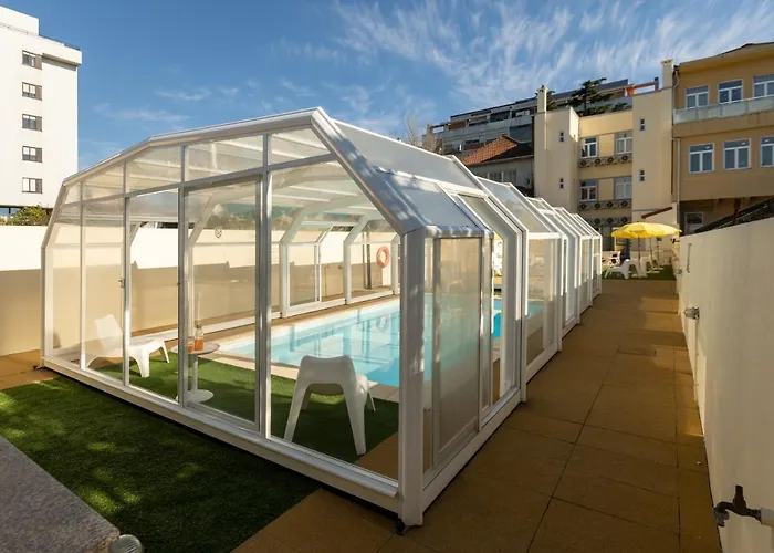 733 Costa Cabral Metro * Porto